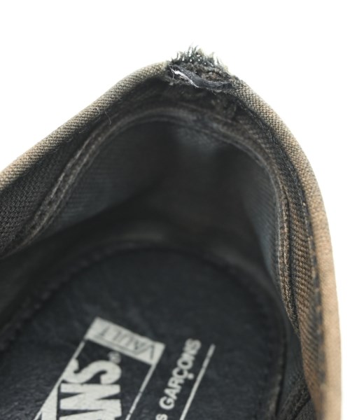 COMME des GARCONS（コムデギャルソン）スニーカー カーキ サイズ:26cm メンズ/2200653748030