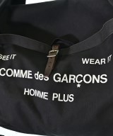 COMME des GARCONS HOMME PLUS（コムデギャルソンオムプリュス）メッセンジャーバッグ 黒 サイズ:- メンズ/2200666461124