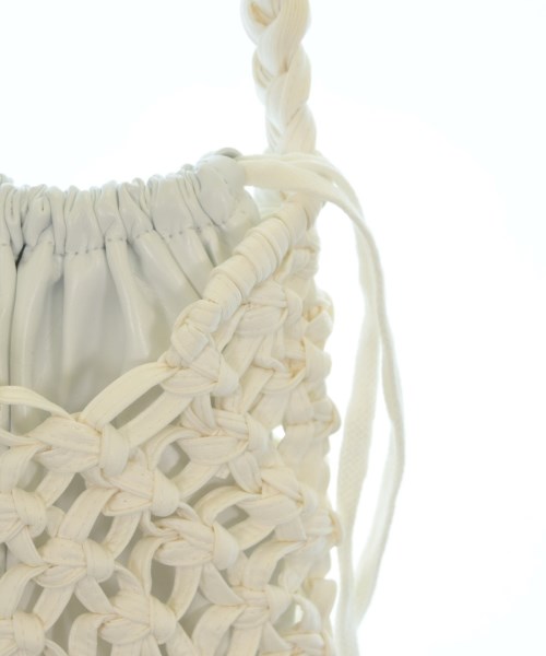 COMME des GARCONS COMME des GARCONS（コムデギャルソンコムデギャルソン）ハンドバッグ 白 サイズ:- レディース/2200601138340