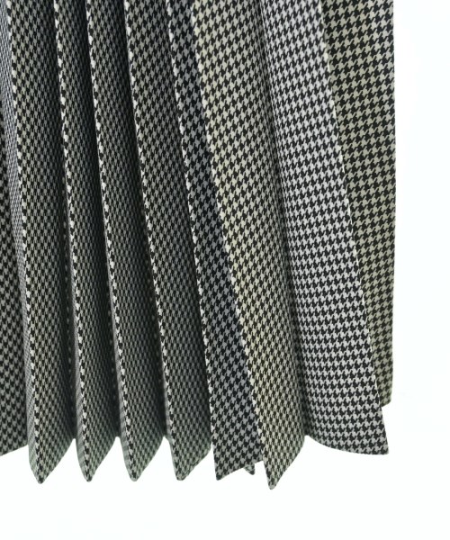 COMME des GARCONS COMME des GARCONS（コムデギャルソンコムデギャルソン）ロング・マキシ丈スカート 白 サイズ:-(M位) レディース/2200695234010
