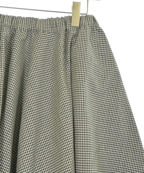COMME des GARCONS COMME des GARCONS（コムデギャルソンコムデギャルソン）ひざ丈スカート 白 サイズ:XS レディース/2200702908057