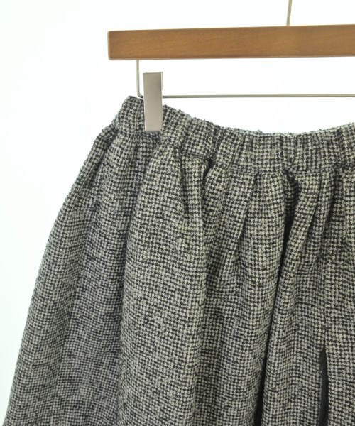 COMME des GARCONS COMME des GARCONS（コムデギャルソンコムデギャルソン）ひざ丈スカート 白 サイズ:XS レディース/2200670454266