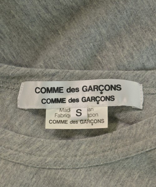 COMME des GARCONS COMME des GARCONS（コムデギャルソンコムデギャルソン）Tシャツ・カットソー グレー サイズ:S レディース/2200727878168