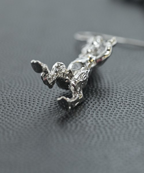 Vivienne Westwood（ヴィヴィアンウエスドウッド）ピアス シルバー サイズ:- レディース/2200624492061