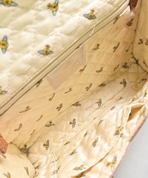 Vivienne Westwood（ヴィヴィアンウエスドウッド）ショルダーバッグ ベージュ サイズ:- レディース/2200676940053