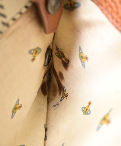 Vivienne Westwood（ヴィヴィアンウエスドウッド）ショルダーバッグ ベージュ サイズ:- レディース/2200676940053