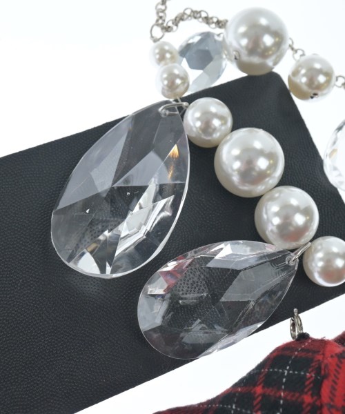 COMME des GARCONS（コムデギャルソン）ネックレス 赤 サイズ:- レディース/2200621544404