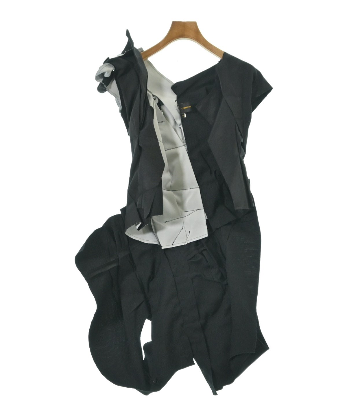 COMME des GARCONS コムデギャルソン ベスト レディース 【古着】【中古】 COMME des GARCONS（コムデギャルソン）ベスト 黒 サイズ:S レディース