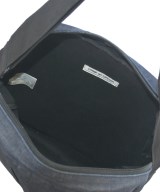 COMME des GARCONS（コムデギャルソン）ショルダーバッグ 紺 サイズ:- レディース/2200622758091