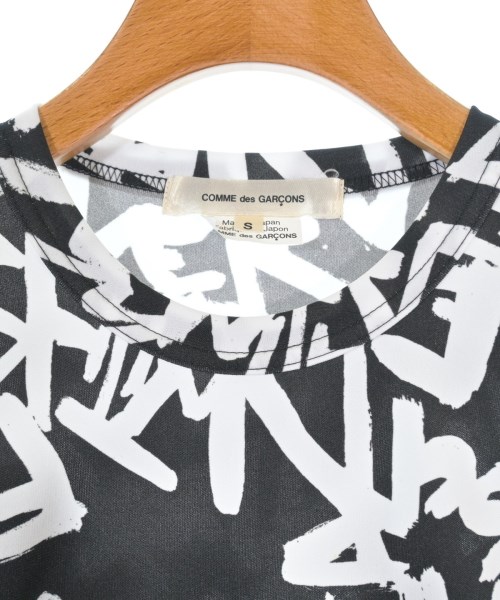 COMME des GARCONS（コムデギャルソン）Tシャツ・カットソー 黒 サイズ:S レディース/2200623850114