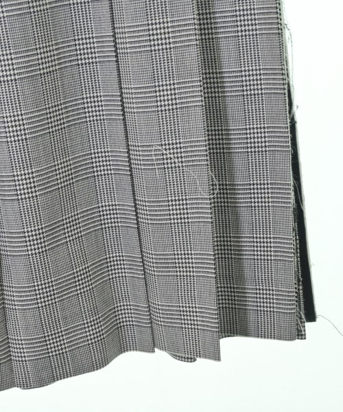 COMME des GARCONS（コムデギャルソン）ひざ丈スカート グレー サイズ:M レディース/2200623863015