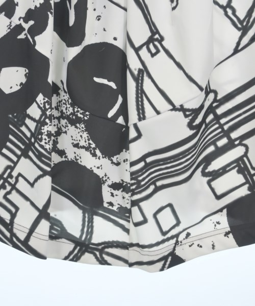 COMME des GARCONS（コムデギャルソン）ワンピース 白 サイズ:XS レディース/2200623756058