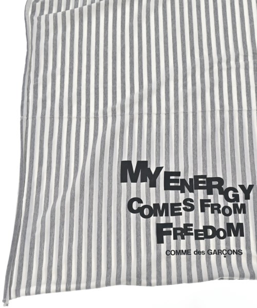 COMME des GARCONS（コムデギャルソン）マフラー 白 サイズ:- レディース/2200624923091