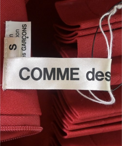 COMME des GARCONS（コムデギャルソン）ワンピース 赤 サイズ:S レディース/2200673405111