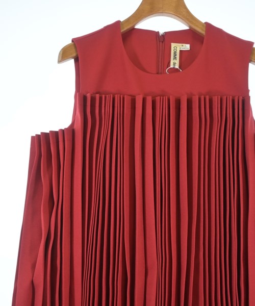 COMME des GARCONS（コムデギャルソン）ワンピース 赤 サイズ:S レディース/2200673405111