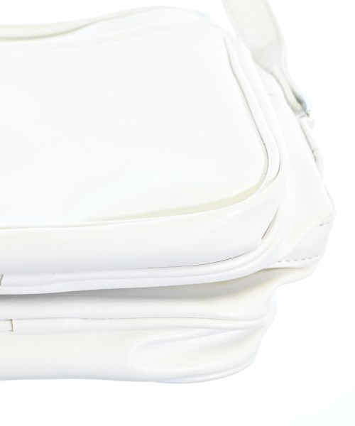 COMME des GARCONS（コムデギャルソン）ショルダーバッグ 白 サイズ:- レディース/2200678506158