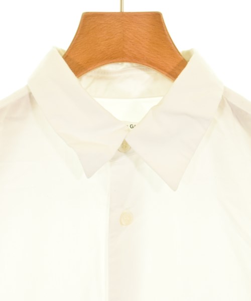 COMME des GARCONS（コムデギャルソン）カジュアルシャツ 白 サイズ:M レディース/2200700799060