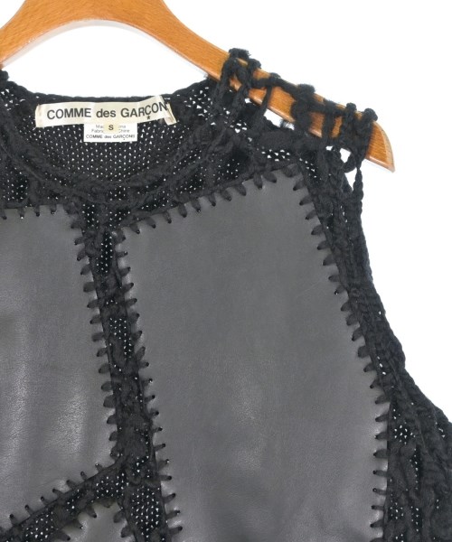 COMME des GARCONS（コムデギャルソン）ベスト/ノースリーブ 黒 サイズ:S レディース/2200704550032