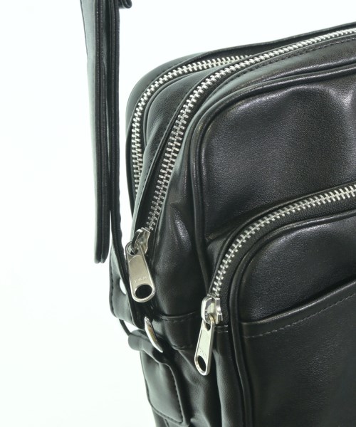 COMME des GARCONS（コムデギャルソン）ショルダーバッグ 黒 サイズ:- レディース/2200670247332