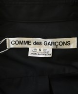 COMME des GARCONS（コムデギャルソン）カジュアルシャツ 黒 サイズ:S レディース/2200668920131