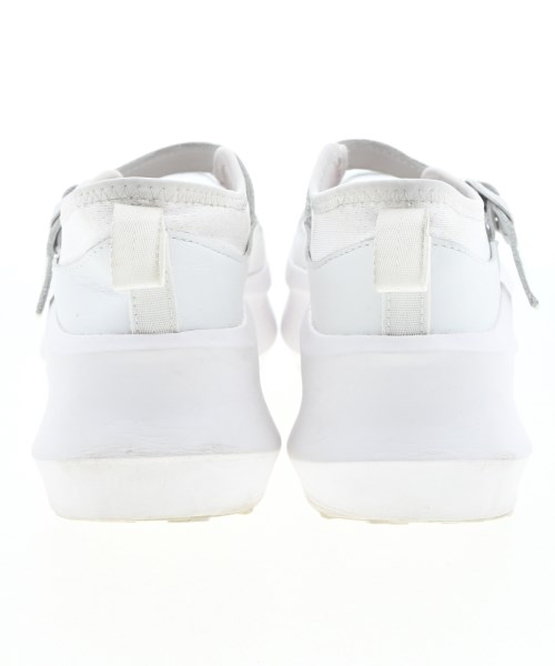 COMME des GARCONS（コムデギャルソン）スニーカー 白 サイズ:UK8(26.5cm位) レディース/2200685472026