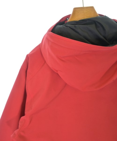 JUNYA WATANABE MAN（ジュンヤワタナベマン）マウンテンパーカー 赤 サイズ:XS メンズ/2200621750010