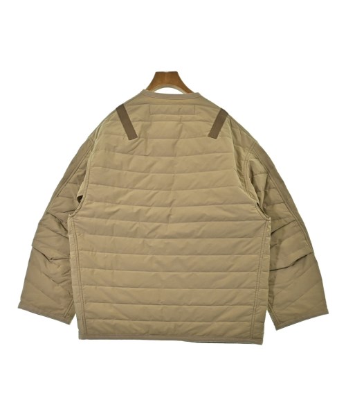 JUNYA WATANABE MAN（ジュンヤワタナベマン）ダウンジャケット/ダウンベスト ベージュ サイズ:XS メンズ/2200654074015