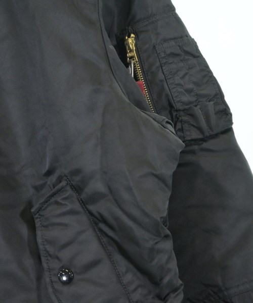 JUNYA WATANABE MAN（ジュンヤワタナベマン）ダウンジャケット/ダウンベスト 黒 サイズ:M メンズ/2200654387023