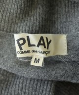 PLAY COMME des GARCONS（プレイコムデギャルソン）ニット・セーター グレー サイズ:M レディース/2200621604054