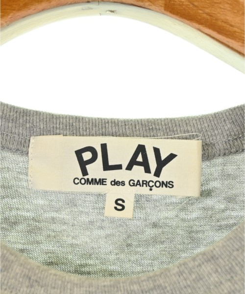 PLAY COMME des GARCONS（プレイコムデギャルソン）Tシャツ・カットソー グレー サイズ:S レディース/2200690918250
