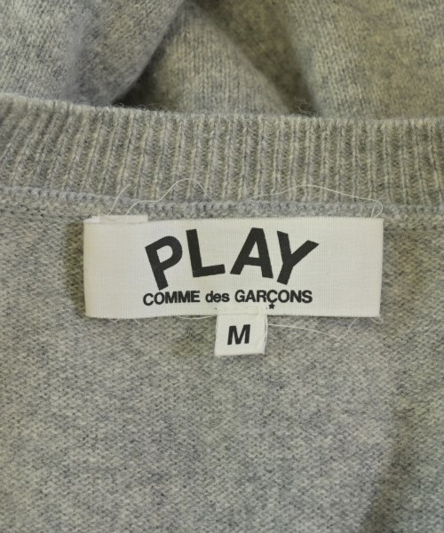 PLAY COMME des GARCONS（プレイコムデギャルソン）ニット・セーター グレー サイズ:M レディース/2200704524064