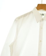PLAY COMME des GARCONS（プレイコムデギャルソン）カジュアルシャツ 白 サイズ:M メンズ/2200664823030