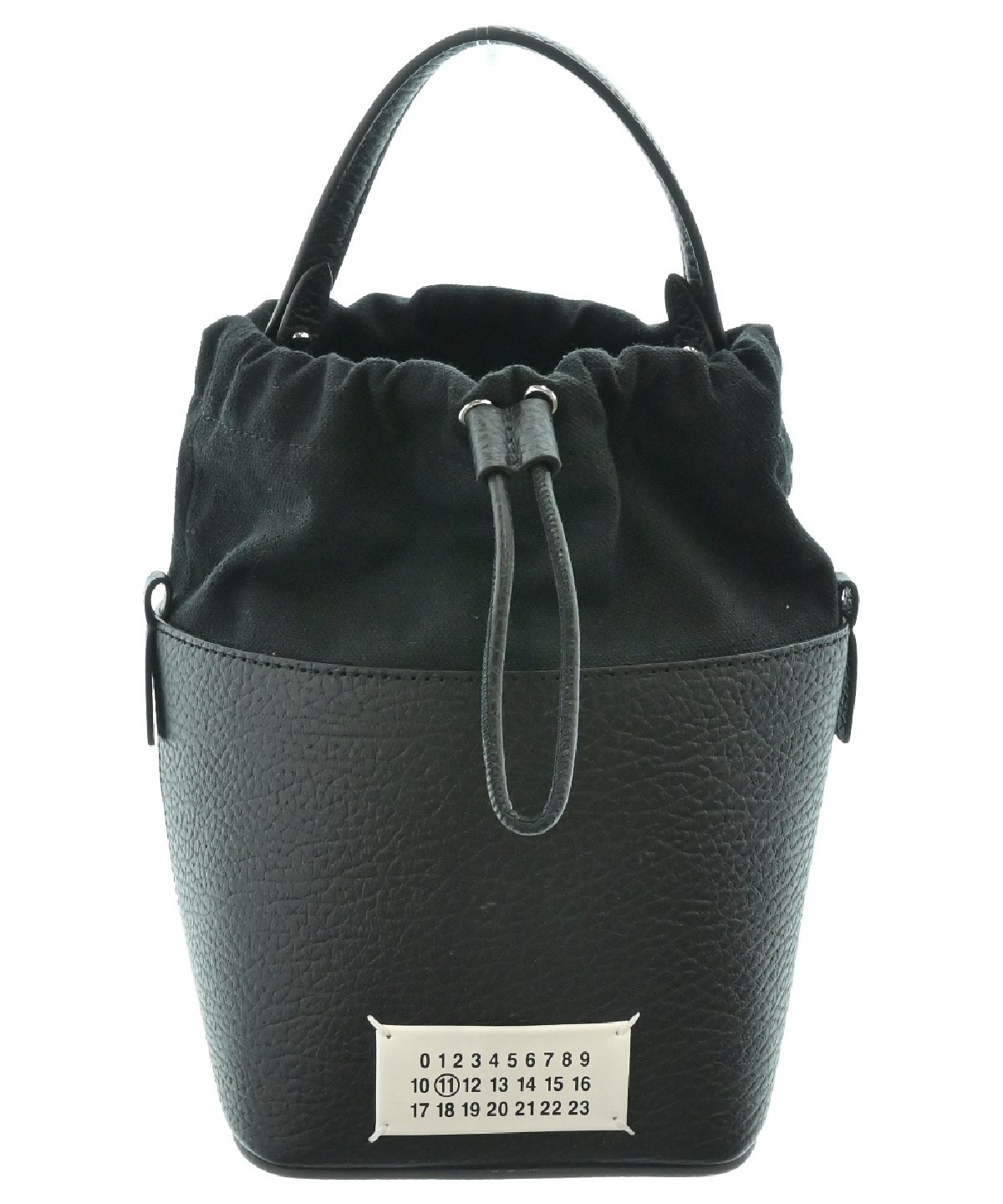 Maison Margiela(メゾンマルジェラ)ショルダーバッグ 黒 Maison Margiela(メゾンマルジェラ)ショルダーバッグ 黒
