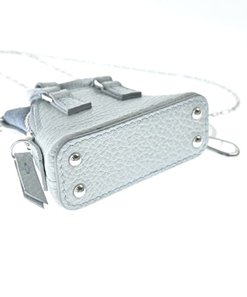 Maison Margiela（メゾンマルジェラ）チャーム グレー サイズ:- レディース/2200638905052