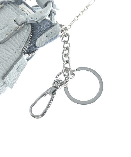 Maison Margiela（メゾンマルジェラ）チャーム グレー サイズ:- レディース/2200638905052