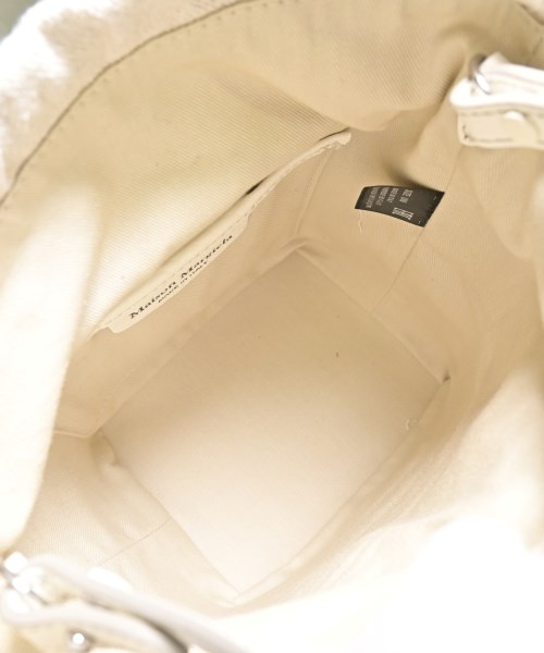 Maison Margiela（メゾンマルジェラ）ショルダーバッグ 白 サイズ:- レディース/2200642299291