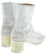 Maison Margiela（メゾンマルジェラ）ブーツ 白 サイズ:EU39(25.5cm位) レディース/2200643192010