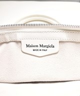 Maison Margiela（メゾンマルジェラ）ショルダーバッグ 白 サイズ:- レディース/2200656160051