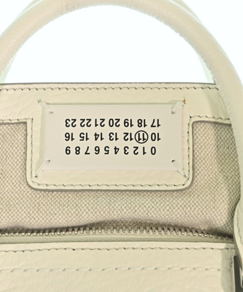 Maison Margiela（メゾンマルジェラ）ショルダーバッグ 白 サイズ:- レディース/2200667299085