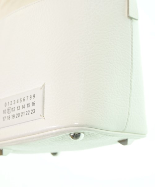 Maison Margiela（メゾンマルジェラ）ショルダーバッグ 白 サイズ:- レディース/2200670799015