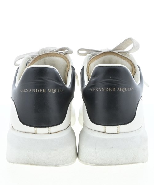 ALEXANDER MCQUEEN（アレキサンダーマックイーン）スニーカー 白 サイズ:EU39(24cm位) メンズ/2200612164611