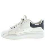ALEXANDER MCQUEEN（アレキサンダーマックイーン）スニーカー 白 サイズ:EU39(24cm位) メンズ/2200612164611