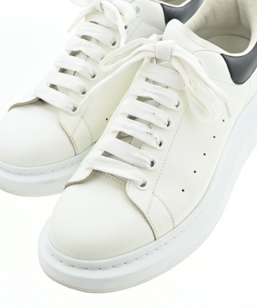 ALEXANDER MCQUEEN（アレキサンダーマックイーン）スニーカー 白 サイズ:EU44(29cm位) メンズ/2200658701023