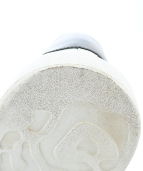 ALEXANDER MCQUEEN（アレキサンダーマックイーン）スニーカー 白 サイズ:EU44(29cm位) メンズ/2200658701023