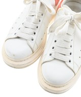 ALEXANDER MCQUEEN（アレキサンダーマックイーン）スニーカー 白 サイズ:EU38(24.5cm位) レディース/2200703804174