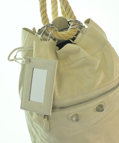 BALENCIAGA（バレンシアガ）バックパック・リュック 白 サイズ:- レディース/2200480372019