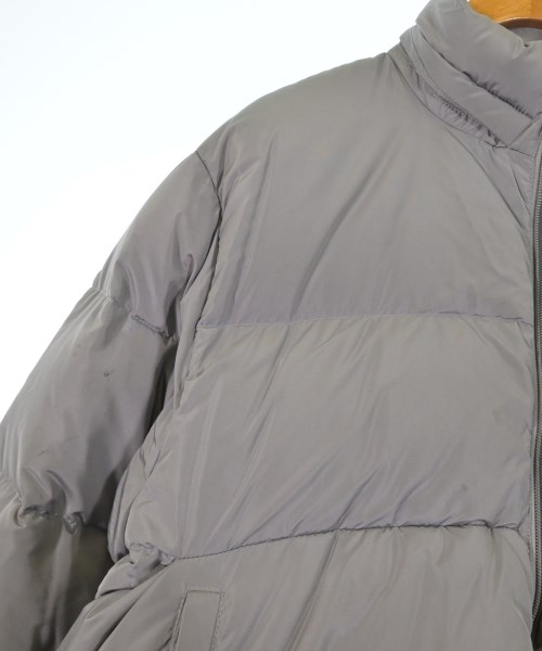 BALENCIAGA（バレンシアガ）ダウンジャケット/ダウンベスト グレー サイズ:48(L位) メンズ/2200632413010
