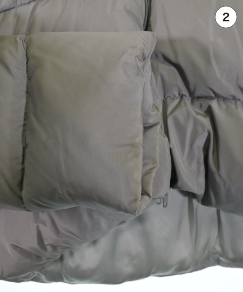 BALENCIAGA（バレンシアガ）ダウンジャケット/ダウンベスト グレー サイズ:48(L位) メンズ/2200632413010