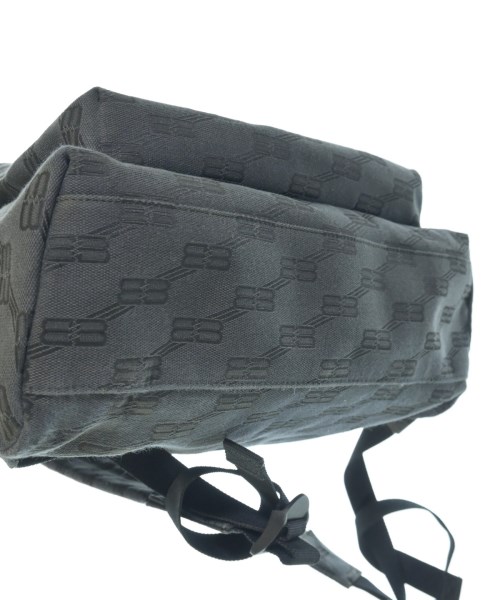 BALENCIAGA（バレンシアガ）バックパック・リュック グレー サイズ:- レディース/2200621230048