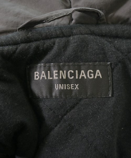 BALENCIAGA（バレンシアガ）ダウンジャケット/ダウンベスト グレー サイズ:L メンズ/2200680492029